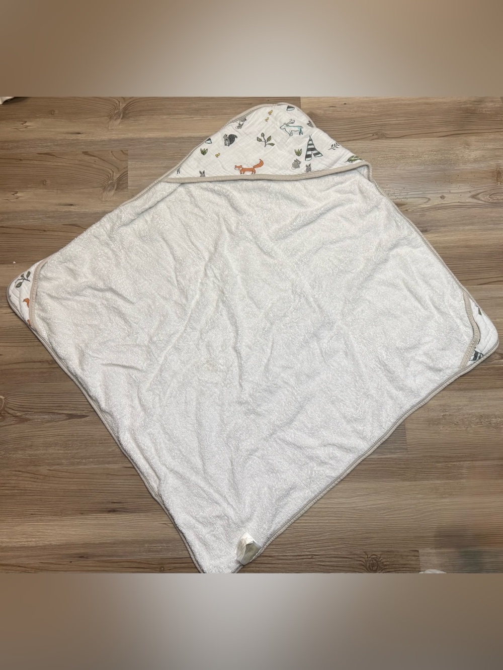 Little Unicorn Woodland Animal Muslin towel- Fox, Bear & Tree Print - Picture 4 of 7